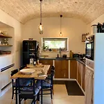 Trulli Terra Di Mezzo Cisternino