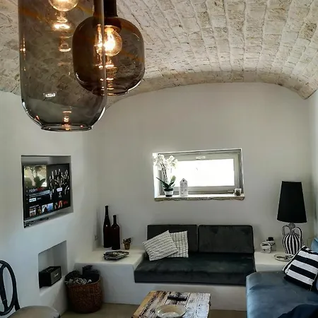 Holiday home Trulli Terra Di Mezzo